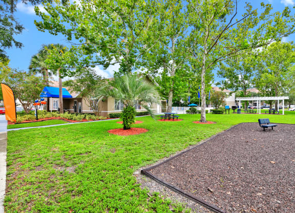 picnic area at Village Lakes, Orlando, 32808